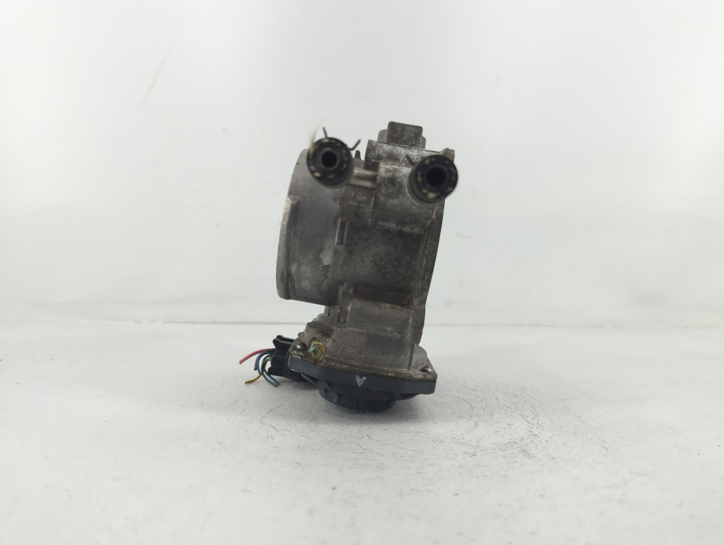 2010-2017 Toyota Camry Throttle Body P/N:2D28 01089 22030-0V010 Fits Fits 2009 2010 2011 2012 2013 2014 2015 2016 2017 2018 