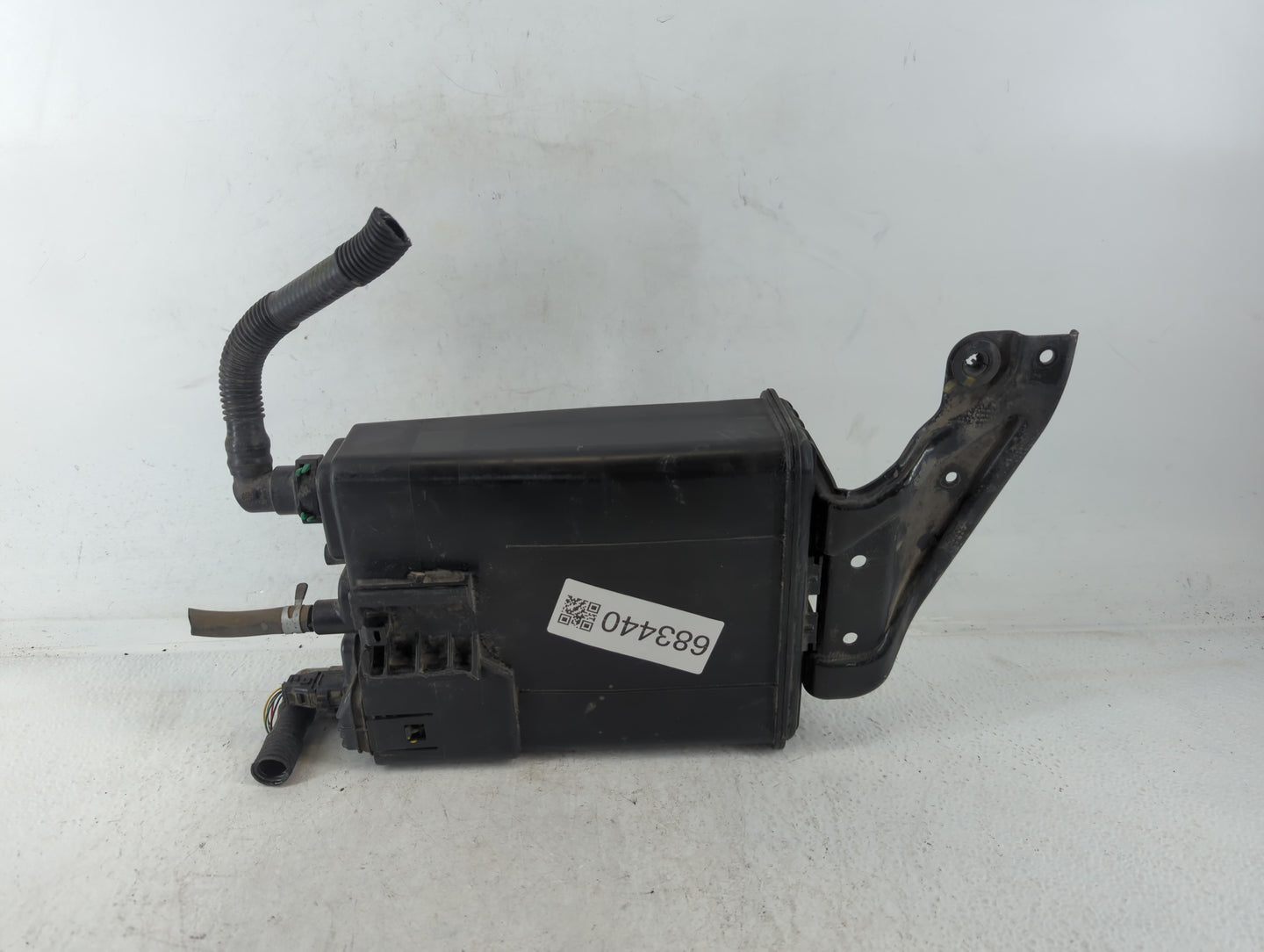2012 Toyota Camry Passenger Right Seat Belt Rear Retractor - Oemusedautoparts1.com