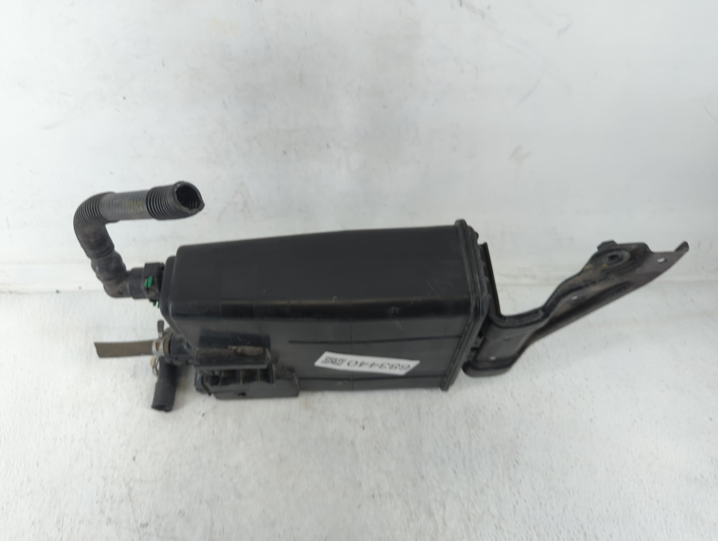 2012 Toyota Camry Passenger Right Seat Belt Rear Retractor - Oemusedautoparts1.com