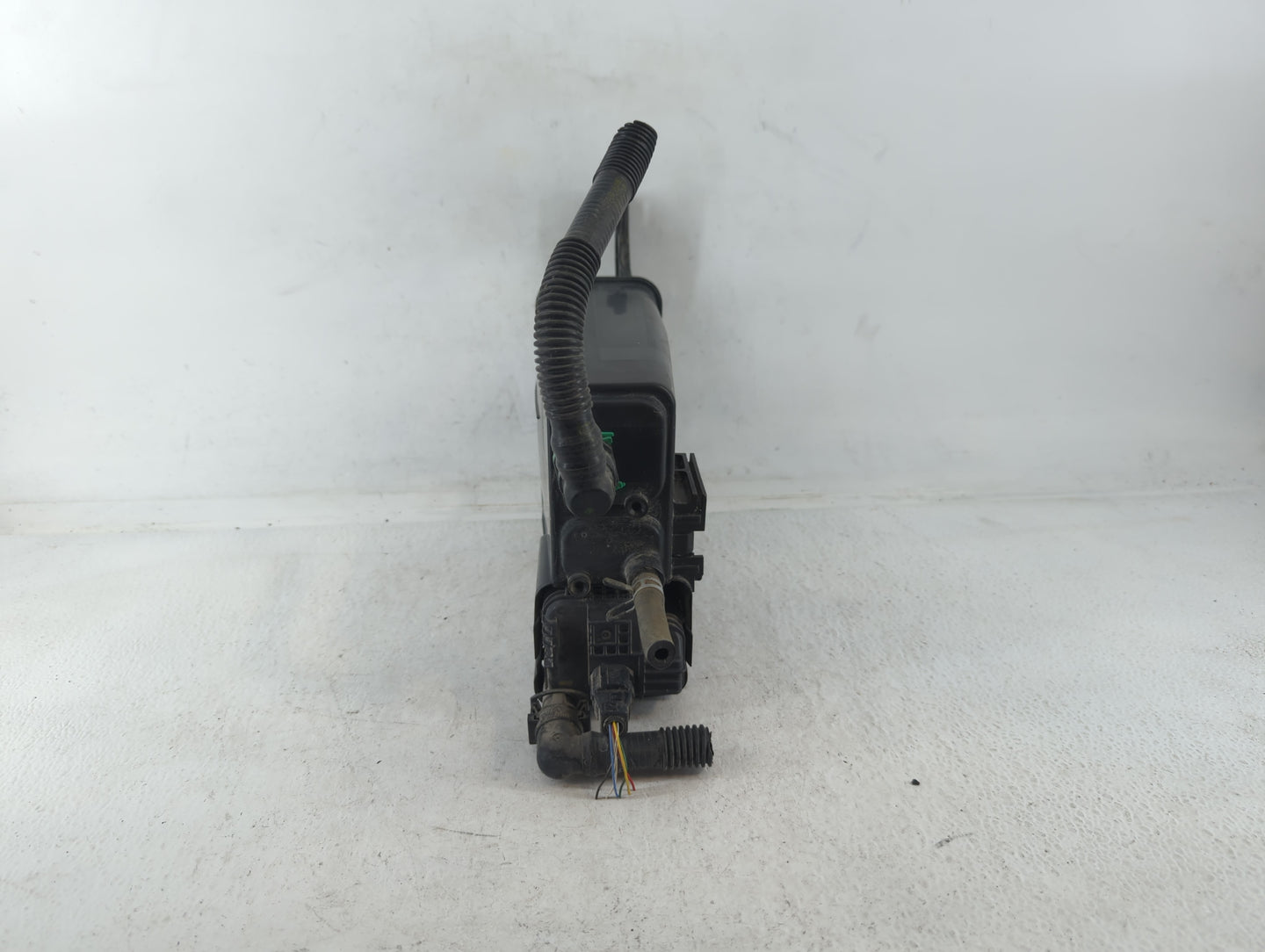 2012 Toyota Camry Passenger Right Seat Belt Rear Retractor - Oemusedautoparts1.com