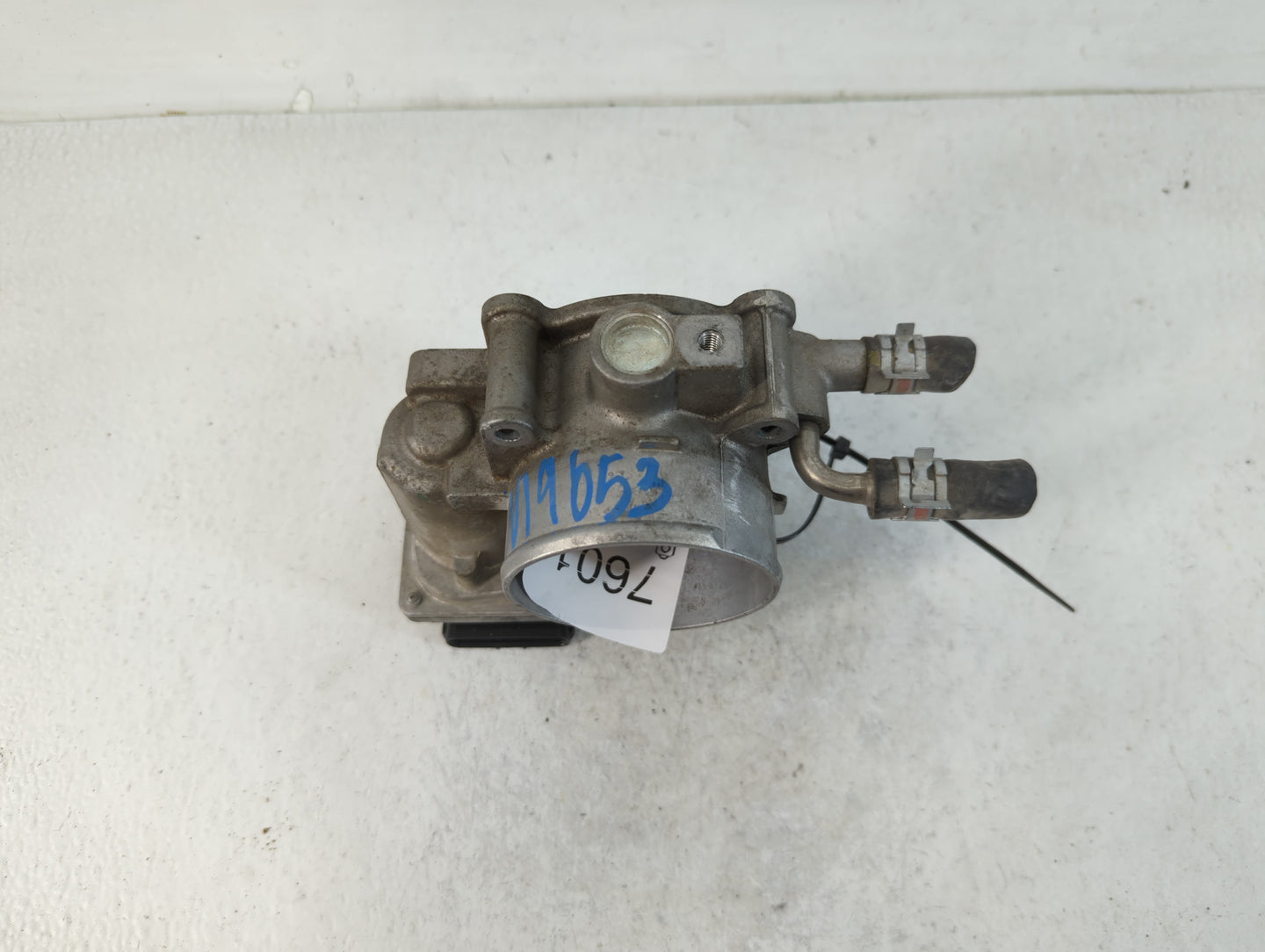 2012-2017 Toyota Camry Throttle Body P/N:22030-0V010 Fits Fits 2012 2013 2014 2015 2016 2017 2018 2019 2020 2021 OEM Used Au
