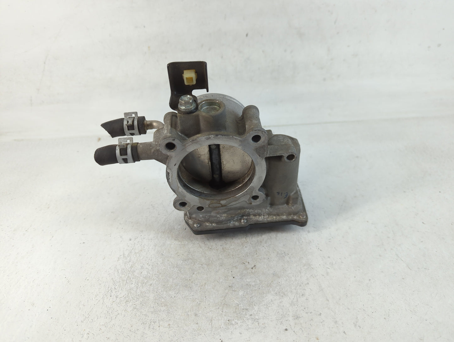 2012-2017 Toyota Camry Throttle Body P/N:22030-0V010 Fits Fits 2012 2013 2014 2015 2016 2017 2018 2019 2020 2021 OEM Used Au