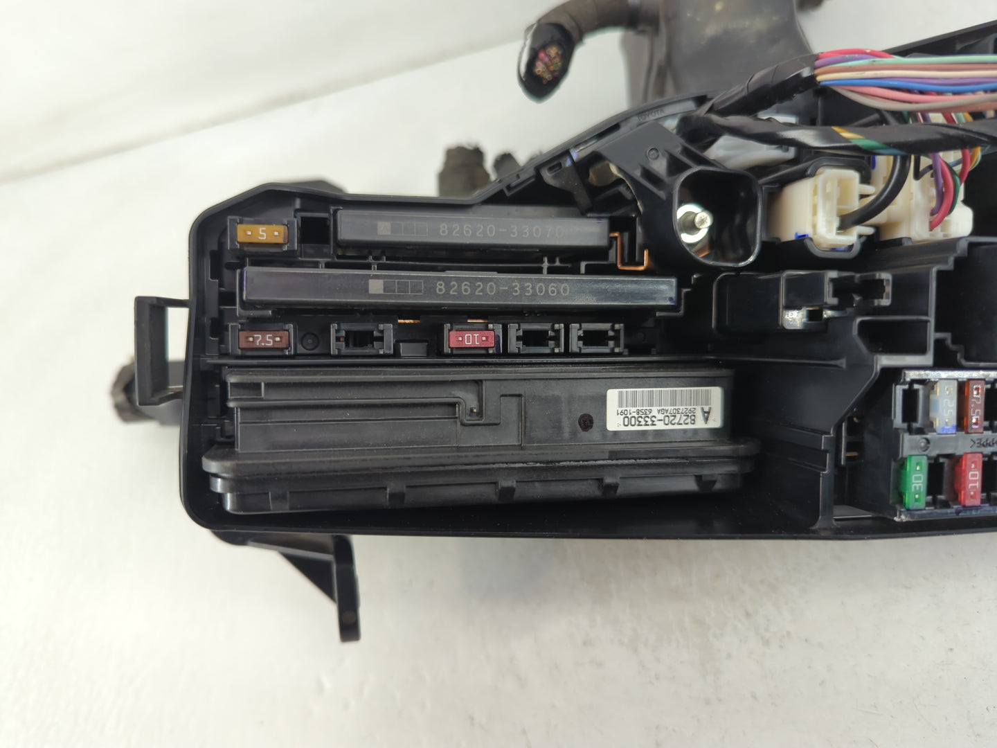2012-2017 Toyota Camry Fusebox Fuse Box Panel Relay Module Fits Fits 2012 2013 2014 2015 2016 2017 OEM Used Auto Parts - Oem