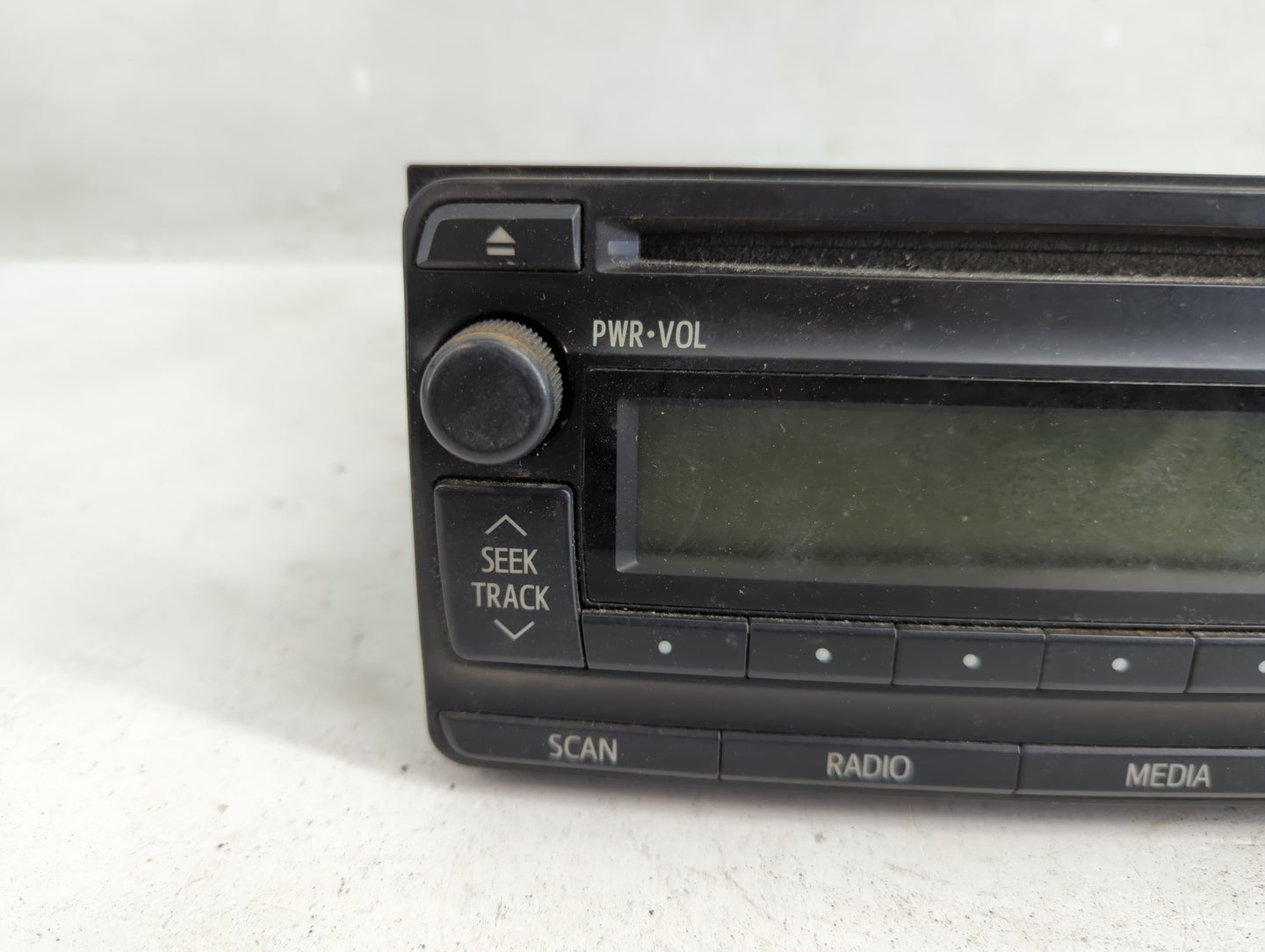 2012-2013 Toyota Corolla Radio AM FM Cd Player Receiver Replacement Fits Fits 2012 2013 OEM Used Auto Parts - Oemusedautopar