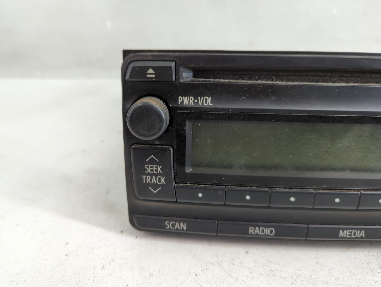 2012-2013 Toyota Corolla Radio AM FM Cd Player Receiver Replacement Fits Fits 2012 2013 OEM Used Auto Parts - Oemusedautopar