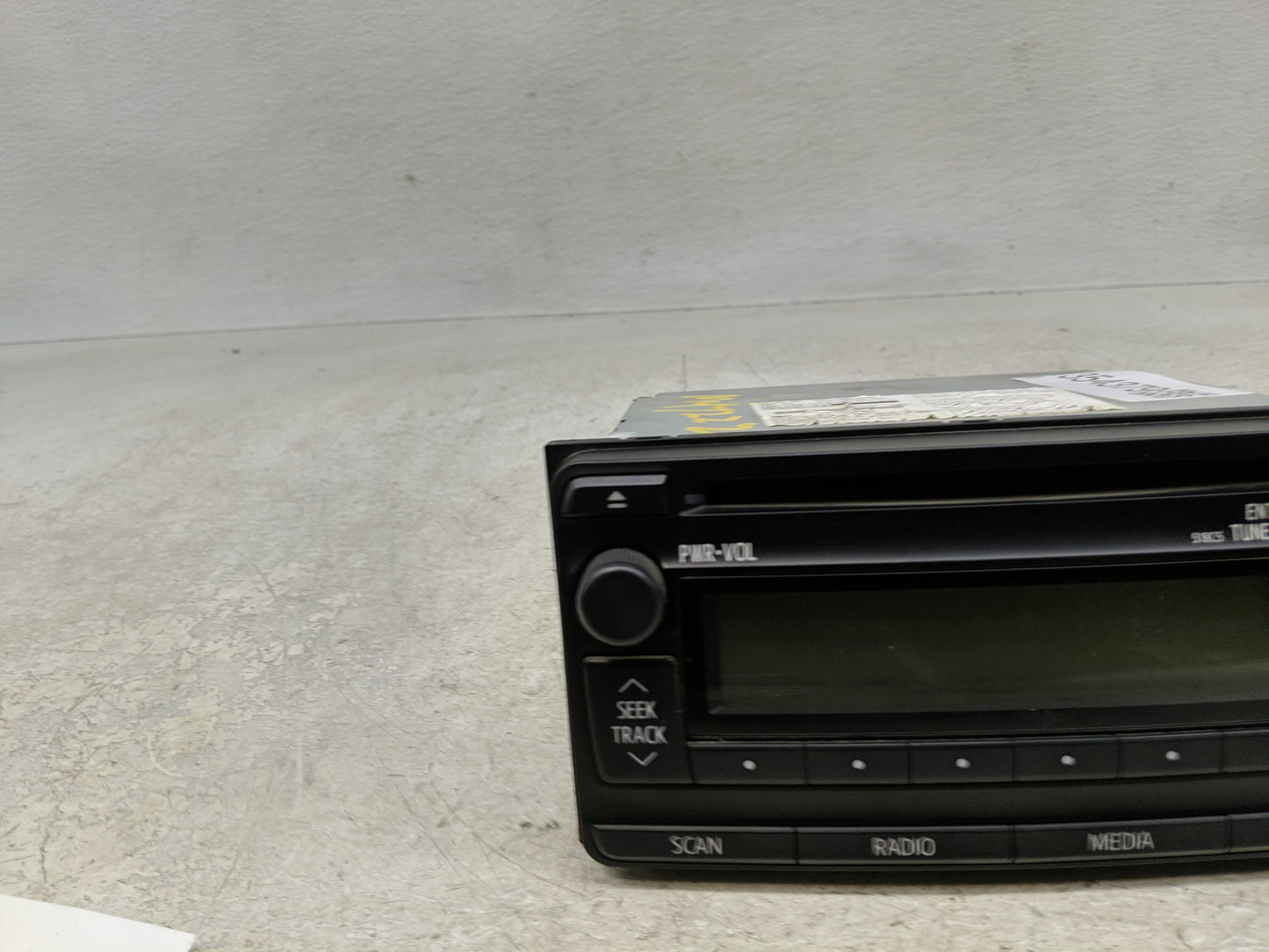 2012-2013 Toyota Corolla Radio AM FM Cd Player Receiver Replacement P/N:86120-02F90 Fits Fits 2012 2013 OEM Used Auto Parts 
