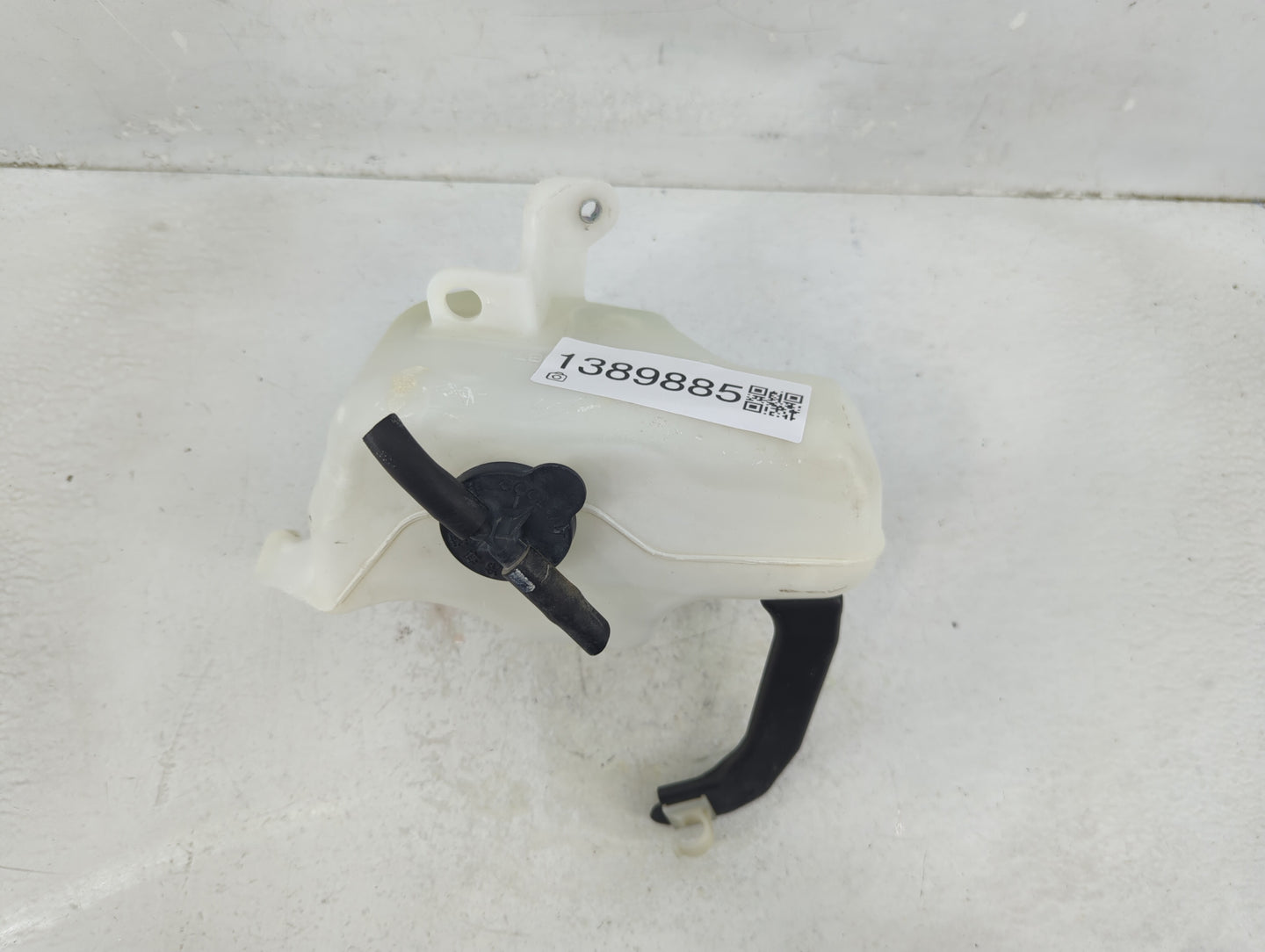 2009-2013 Toyota Corolla Windshield Washer Fluid Reservoir Bottle Oem - Oemusedautoparts1.com