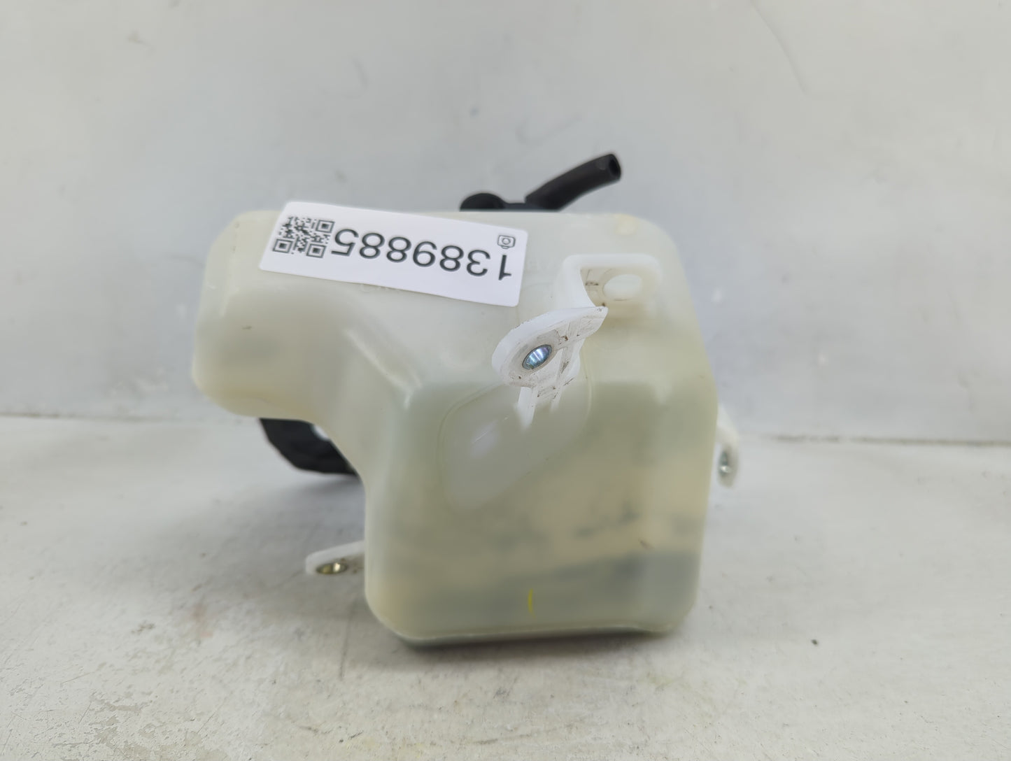 2009-2013 Toyota Corolla Windshield Washer Fluid Reservoir Bottle Oem - Oemusedautoparts1.com