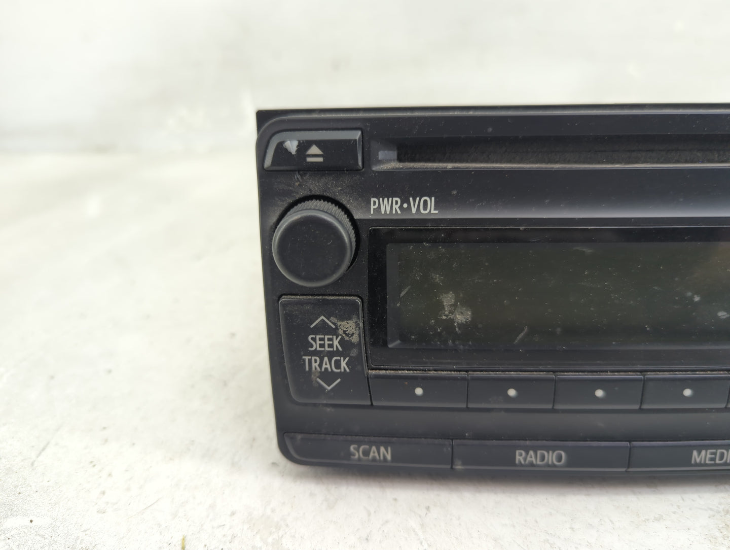 2012-2013 Toyota Corolla Radio AM FM Cd Player Receiver Replacement P/N:86120-02F90 CQ-JS71E14D Fits Fits 2012 2013 OEM Used