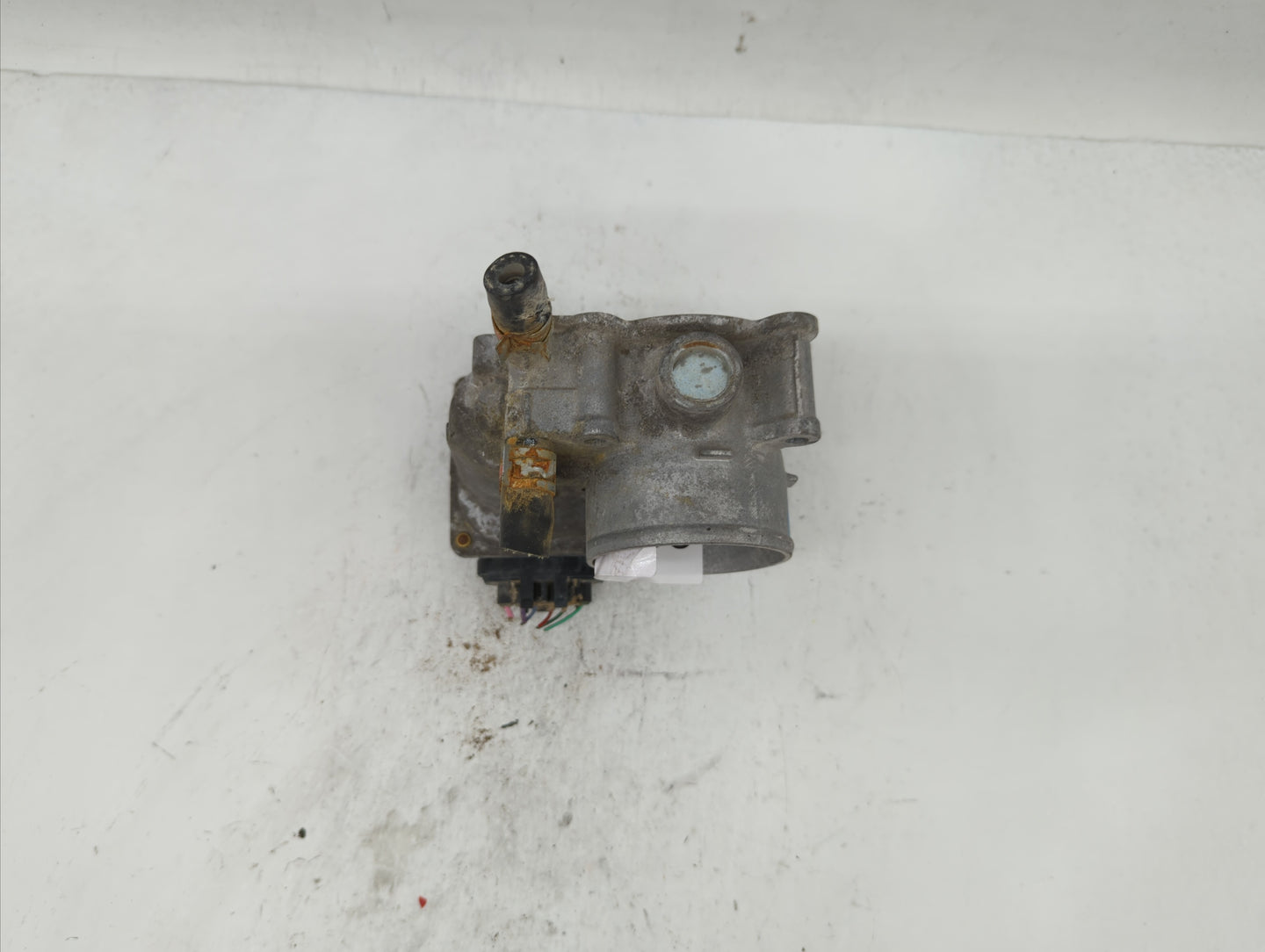 2011-2018 Toyota Corolla Throttle Body P/N:22030-0T080 Fits Fits 2011 2012 2013 2014 2015 2016 2017 2018 OEM Used Auto Parts