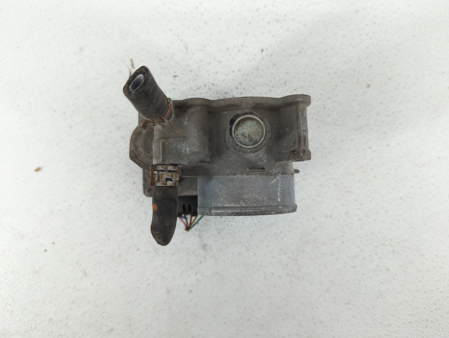 2011-2018 Toyota Corolla Throttle Body P/N:22030-0T080 Fits Fits 2011 2012 2013 2014 2015 2016 2017 2018 OEM Used Auto Parts