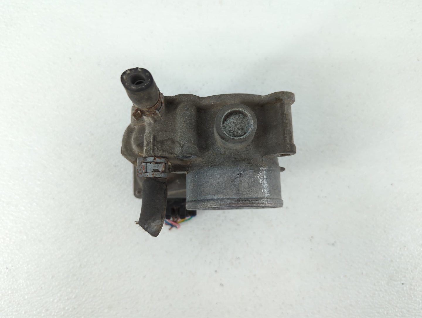 2011-2018 Toyota Corolla Throttle Body P/N:22030-0T080 Fits Fits 2011 2012 2013 2014 2015 2016 2017 2018 OEM Used Auto Parts