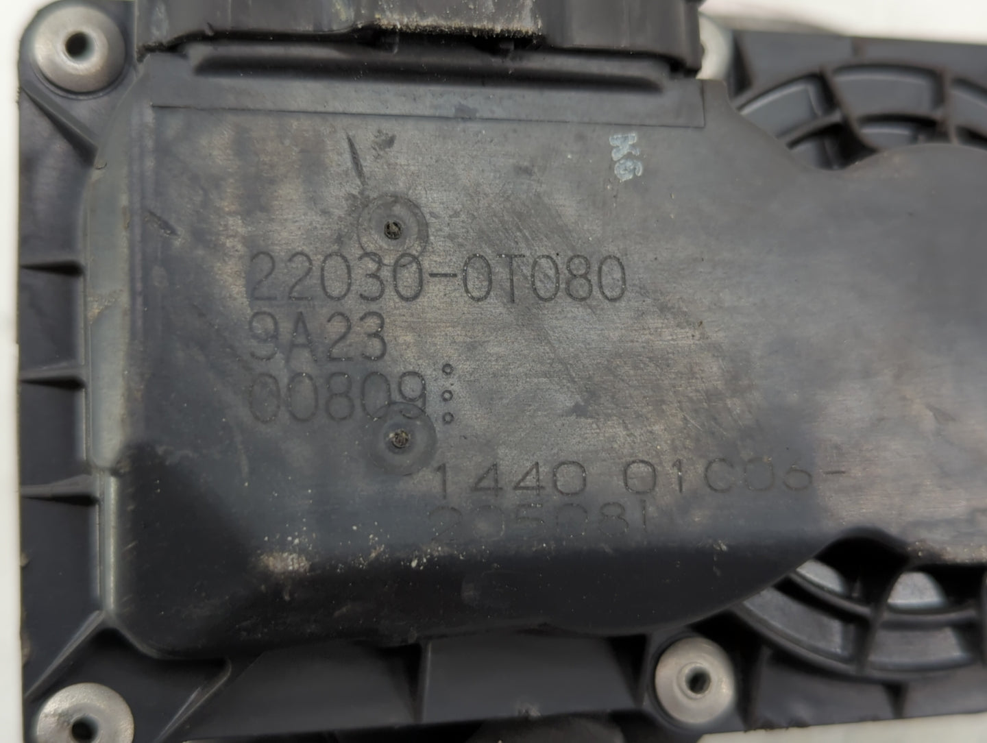 2011-2019 Toyota Corolla Throttle Body P/N:22030-0T080 Fits Fits 2011 2012 2013 2014 2015 2016 2017 2018 2019 OEM Used Auto 