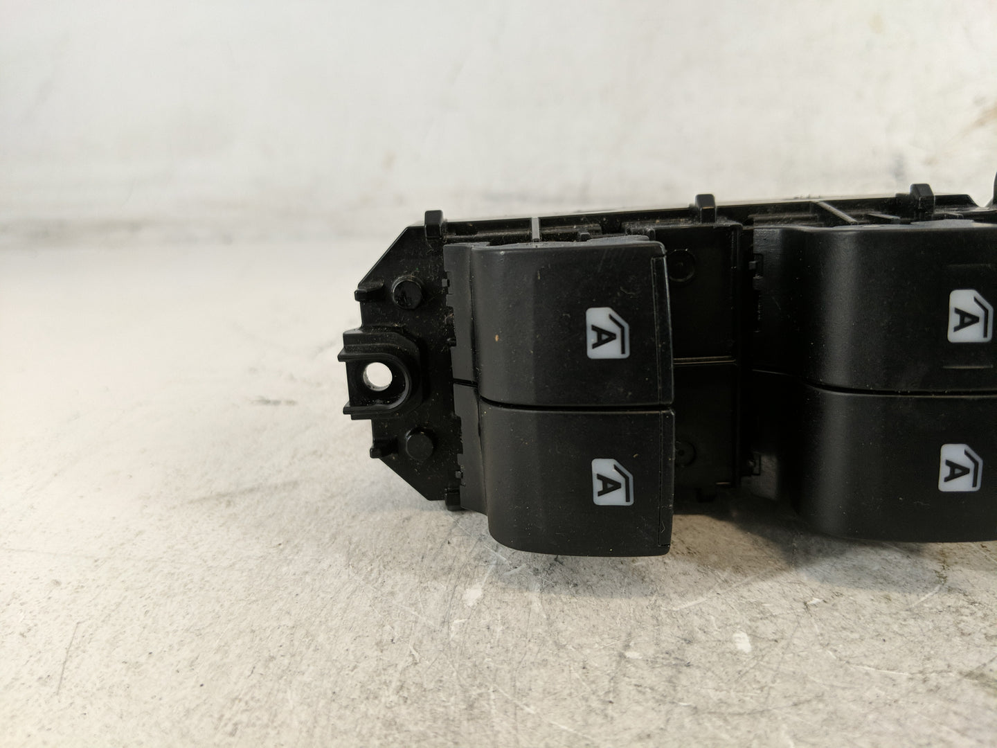 2008-2013 Toyota Highlander Master Power Window Switch Replacement Driver Side Left P/N:84040-33170 Fits OEM Used Auto Parts