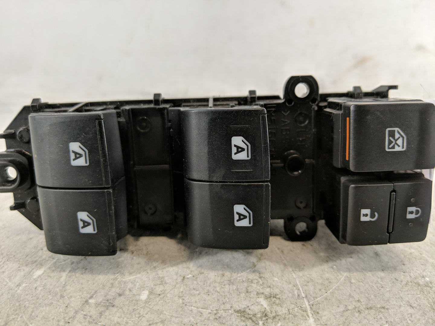 2008-2013 Toyota Highlander Master Power Window Switch Replacement Driver Side Left P/N:84040-33170 Fits OEM Used Auto Parts