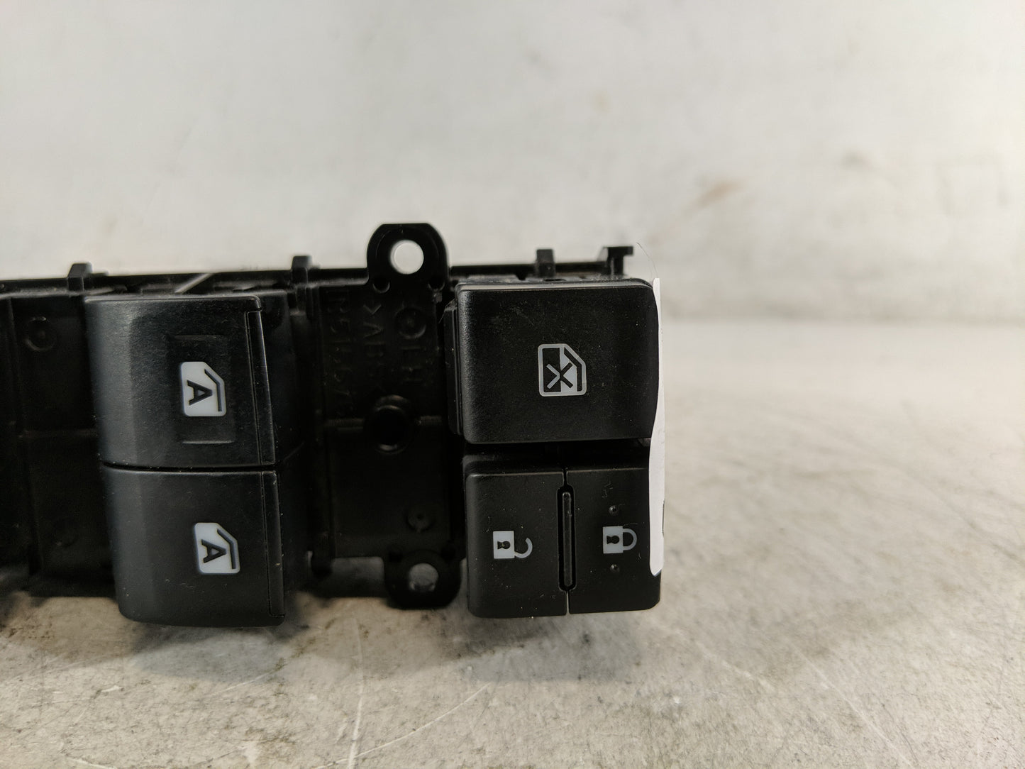 2008-2013 Toyota Highlander Master Power Window Switch Replacement Driver Side Left P/N:84040-33170 Fits OEM Used Auto Parts