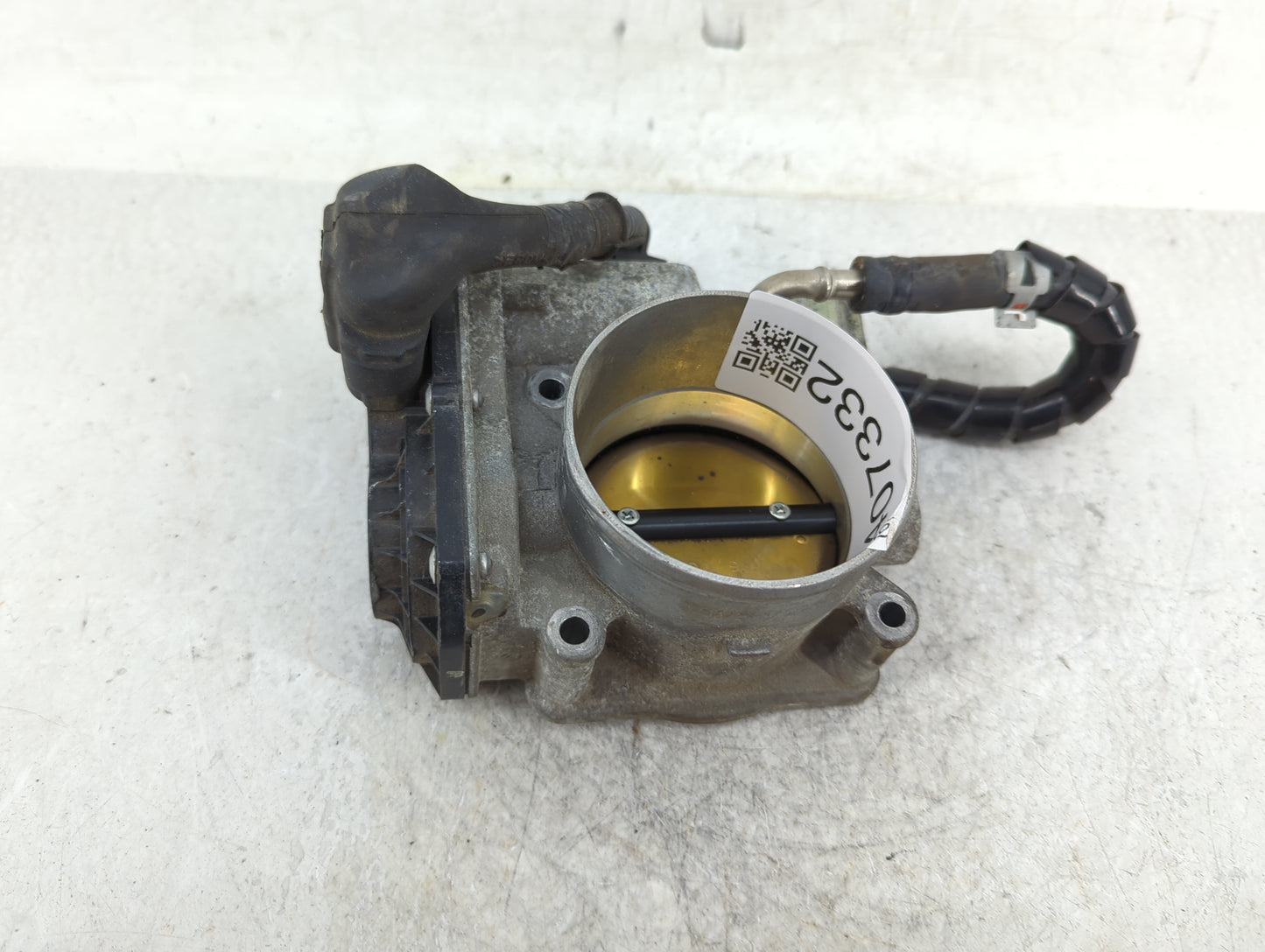 2008-2016 Toyota Highlander Throttle Body P/N:22030-0P050 Fits OEM Used Auto Parts - Oemusedautoparts1.com