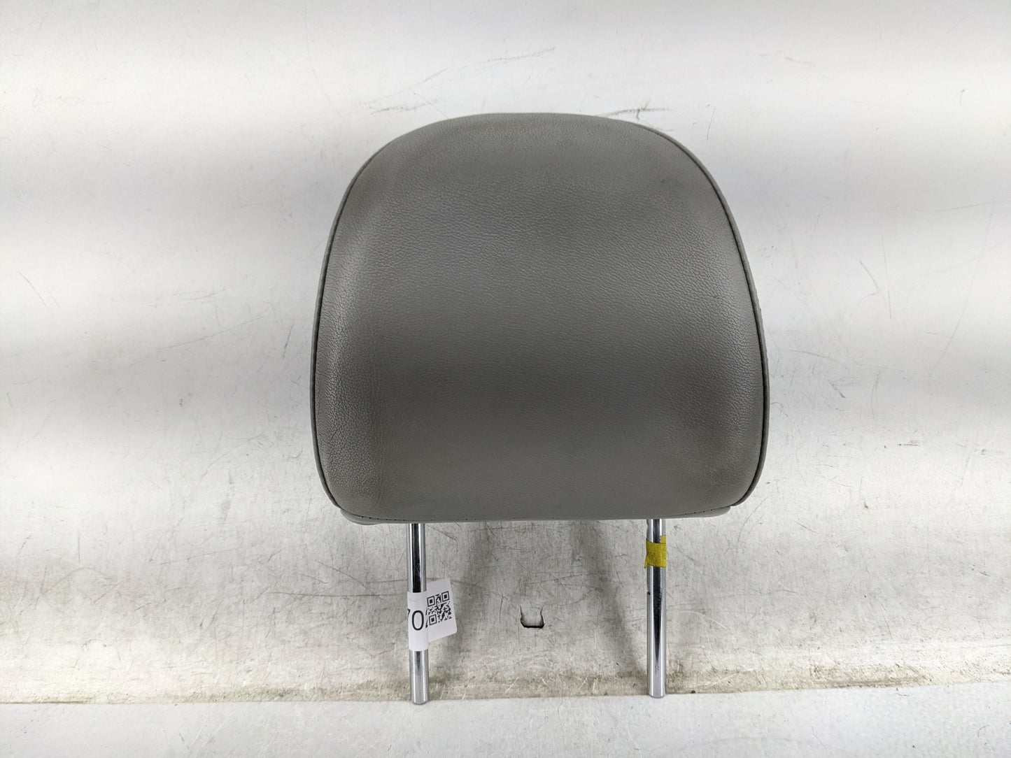 2010-2013 Toyota Highlander Headrest Head Rest Front Driver Passenger Seat Fits Fits 2010 2011 2012 2013 OEM Used Auto Parts
