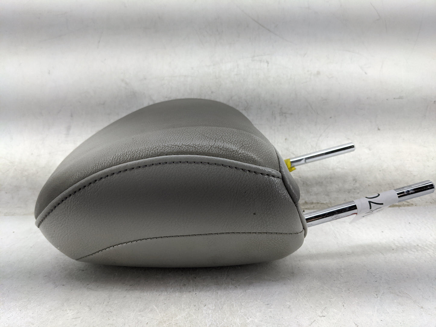 2010-2013 Toyota Highlander Headrest Head Rest Front Driver Passenger Seat Fits Fits 2010 2011 2012 2013 OEM Used Auto Parts