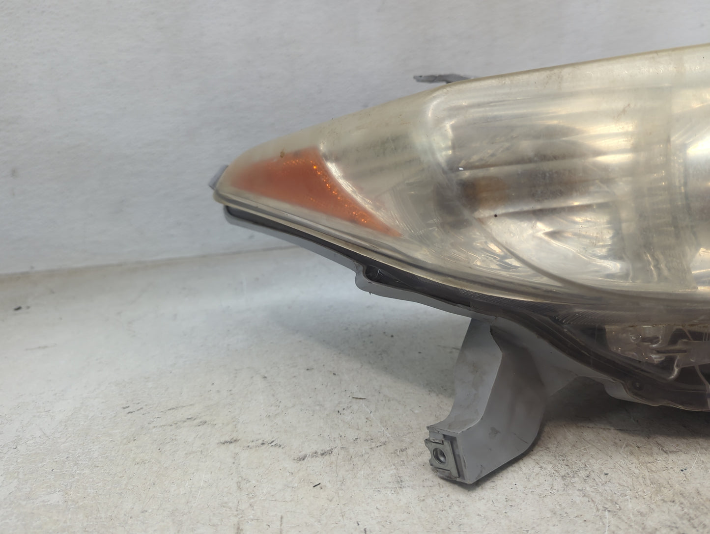 2011 Toyota Highlander Passenger Right Oem Head Light Headlight Lamp - Oemusedautoparts1.com