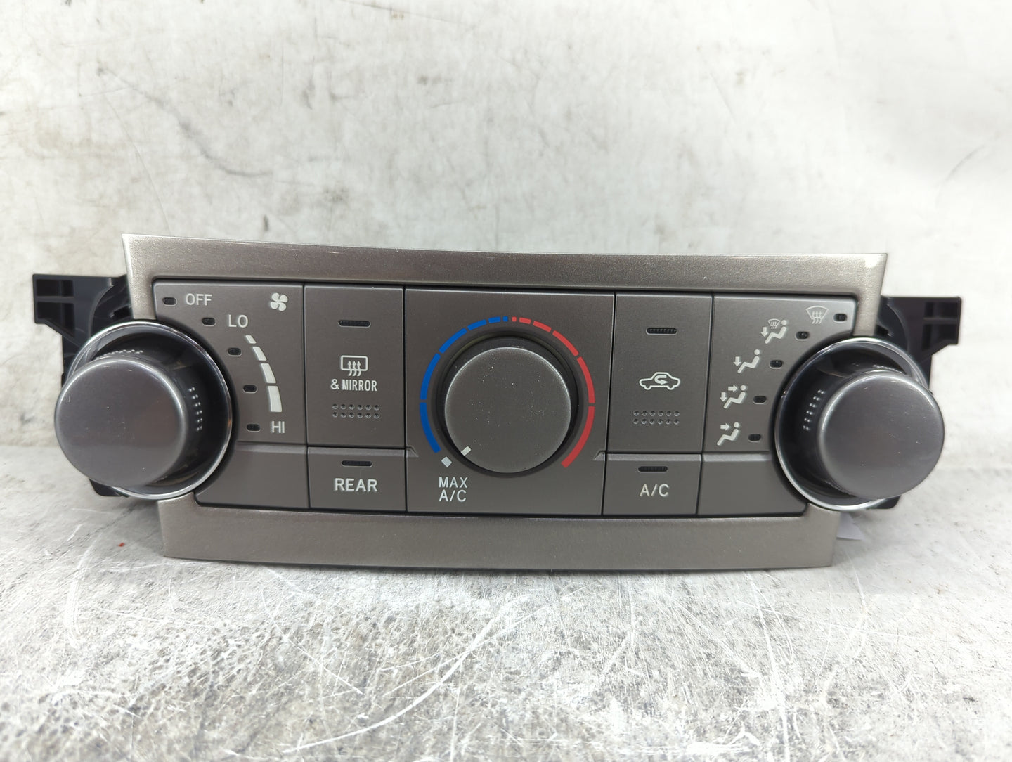 2011-2013 Toyota Highlander Climate Control Module Temperature AC/Heater Replacement P/N:55900-0E230 2496O1BL5 Fits OEM Used