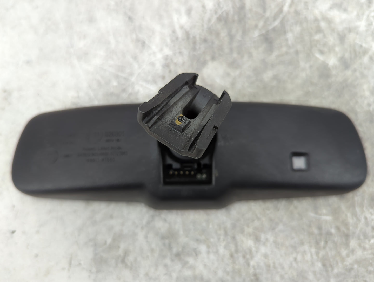 2011-2016 Toyota Highlander Interior Rear View Mirror Replacement OEM P/N:015892 GNTX-455 Fits OEM Used Auto Parts - Oemused