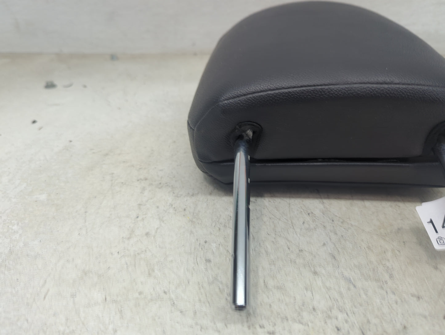 2012 Toyota Highlander Headrest Head Rest Front Driver Passenger Seat Fits OEM Used Auto Parts - Oemusedautoparts1.com