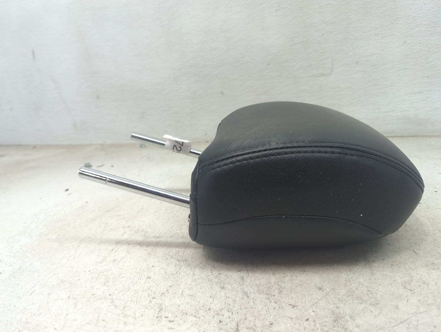 2012 Toyota Highlander Headrest Head Rest Front Driver Passenger Seat Fits OEM Used Auto Parts - Oemusedautoparts1.com
