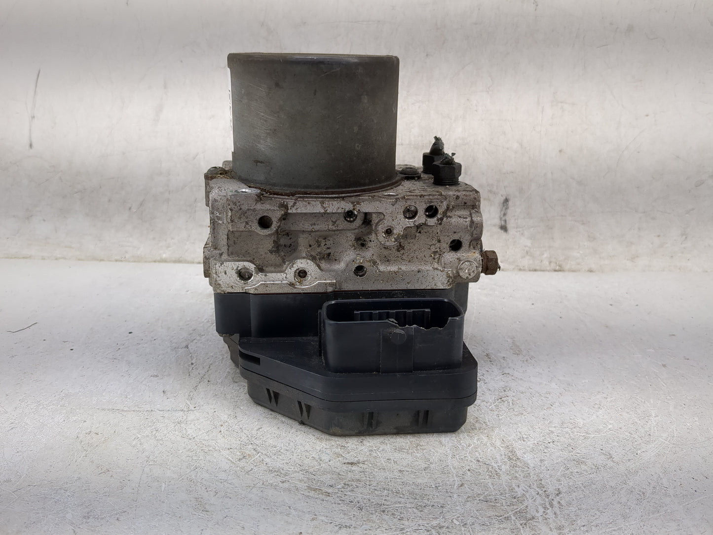 2011-2013 Toyota Highlander ABS Pump Control Module Replacement P/N:44540-0E191 89541-48241, 133800-36 Fits Fits 2011 2012 2