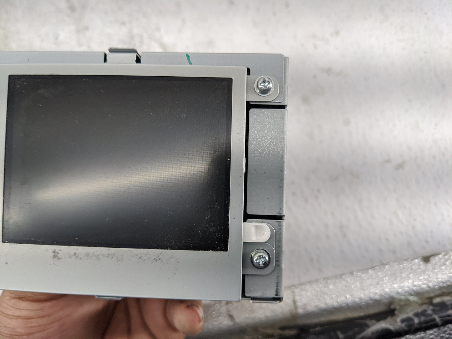 2011-2013 Toyota Highlander Information Display Screen 1483393 - Oemusedautoparts1.com