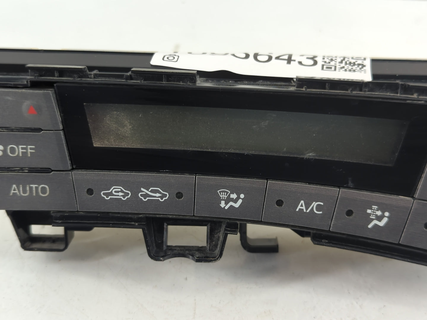 2012 Toyota Prius Climate Control Module Temperature AC/Heater Replacement P/N:75D726 Fits OEM Used Auto Parts - Oemusedauto