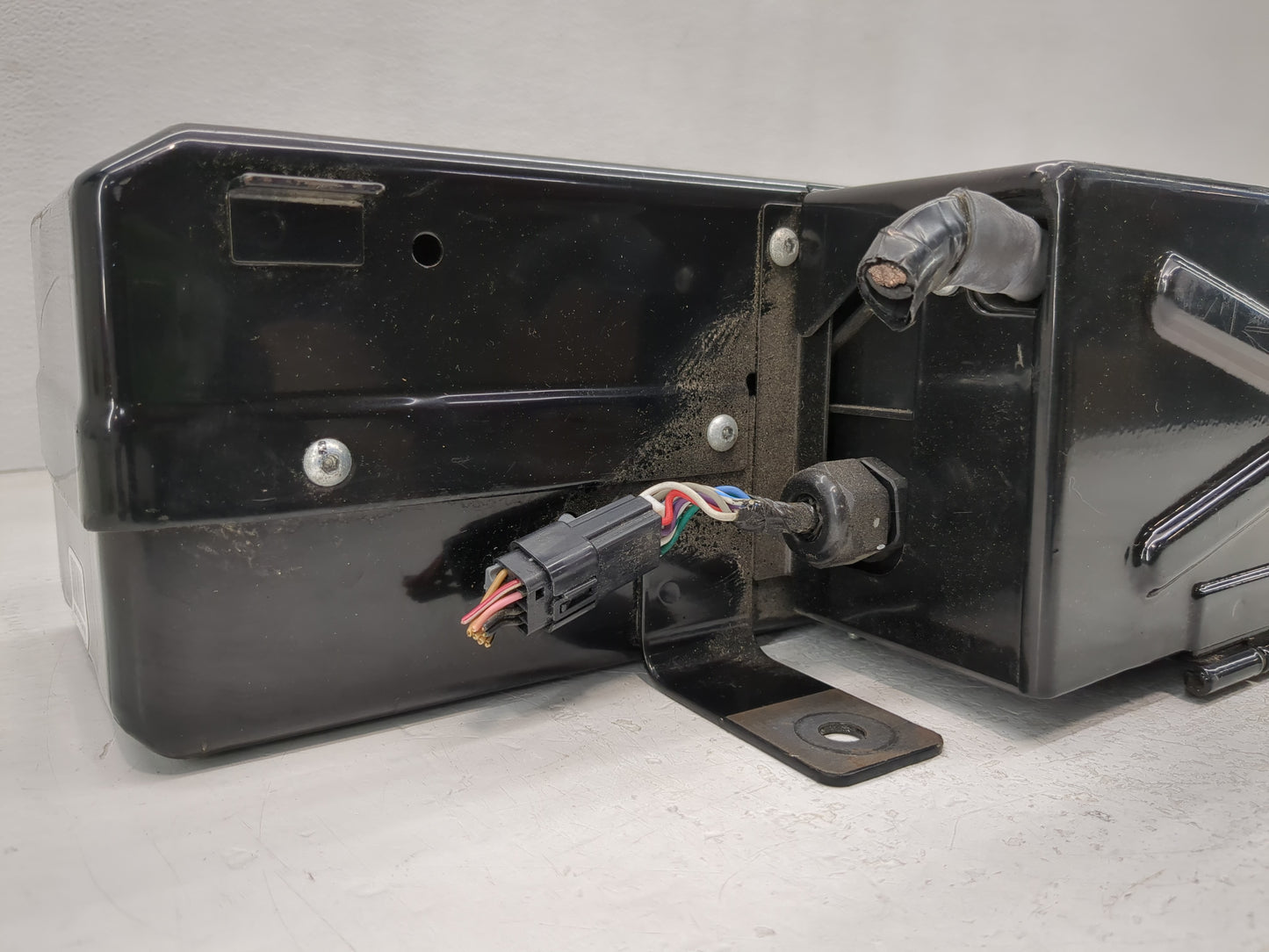 2012-2015 Toyota Prius Hybrid DC Synergy Drive Power Inverter P/N:1005285 Fits Fits 2012 2013 2014 2015 OEM Used Auto Parts 