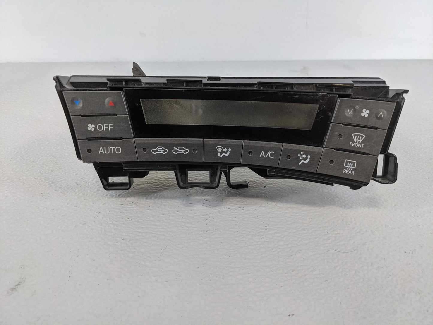 2012 Toyota Prius Climate Control Module Temperature AC/Heater Replacement P/N:75D726 Fits OEM Used Auto Parts - Oemusedauto