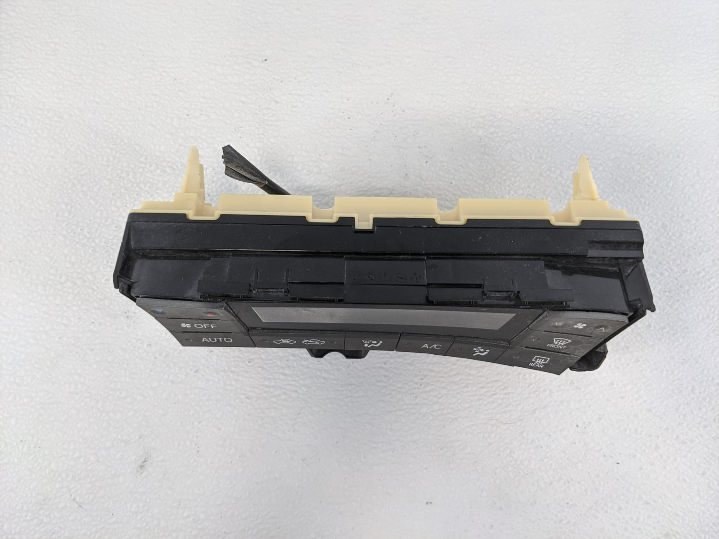 2012 Toyota Prius Climate Control Module Temperature AC/Heater Replacement P/N:75D726 Fits OEM Used Auto Parts - Oemusedauto