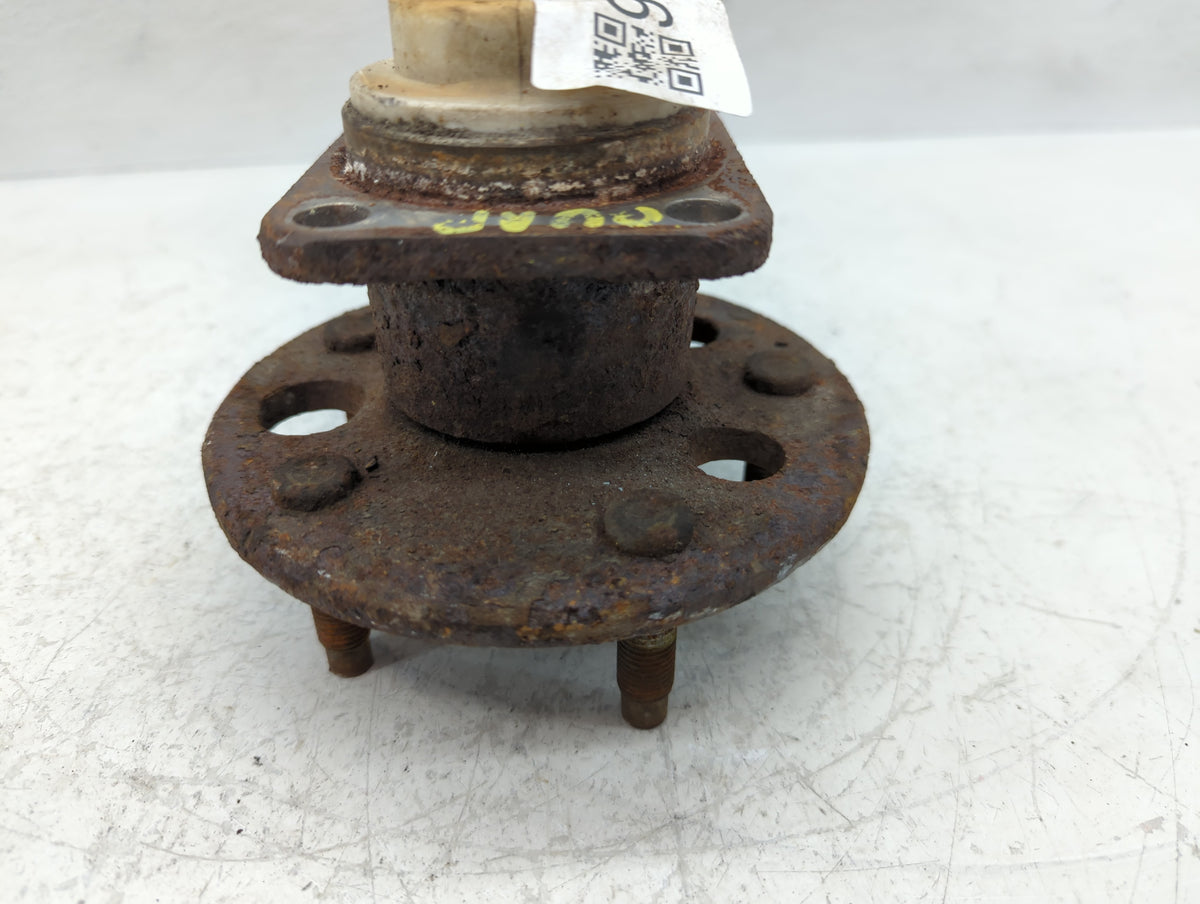 2010-2015 Toyota Prius Driver Front Wheel Hub Oem 1116696 - Oemusedautoparts1.com