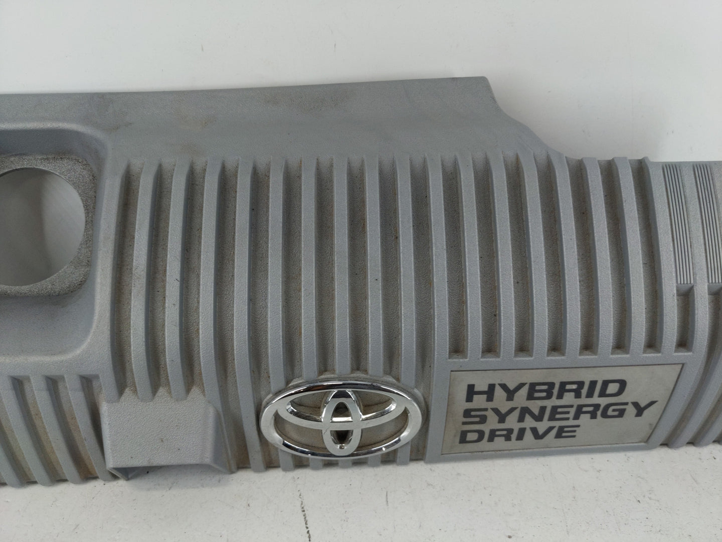 2012 Toyota Prius Engine Cover - Oemusedautoparts1.com