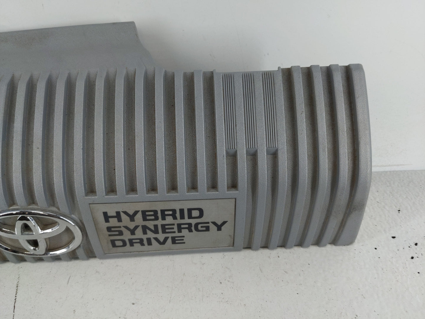 2012 Toyota Prius Engine Cover - Oemusedautoparts1.com