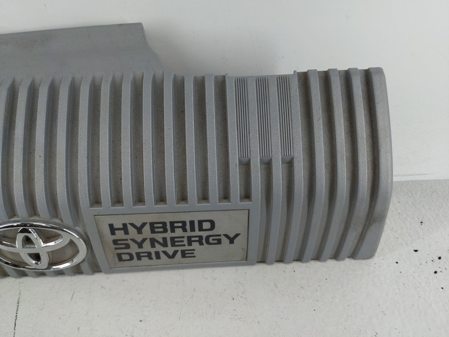 2012 Toyota Prius Engine Cover - Oemusedautoparts1.com