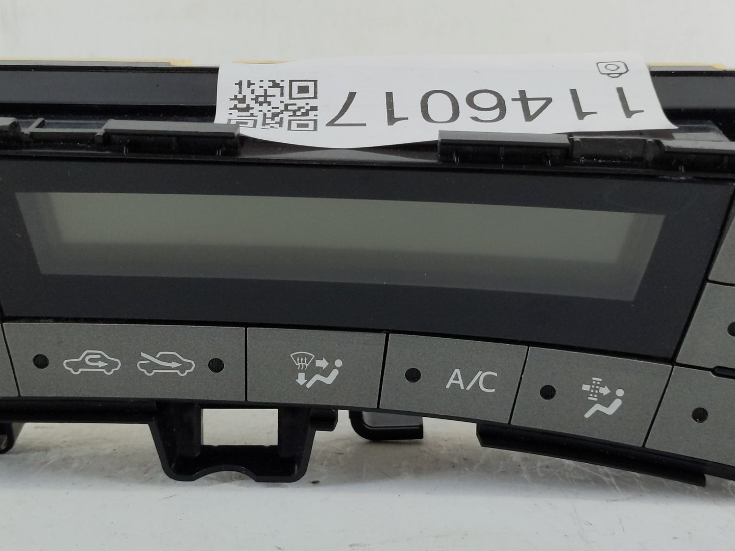 2012 Toyota Prius Climate Control Module Temperature AC/Heater Replacement P/N:75D726 Fits OEM Used Auto Parts - Oemusedauto
