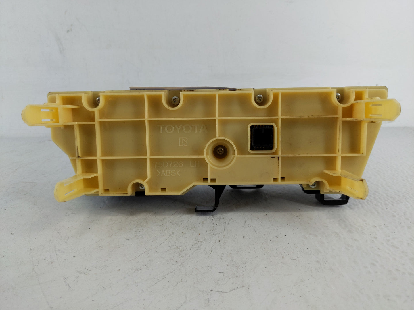2012 Toyota Prius Climate Control Module Temperature AC/Heater Replacement P/N:75D726 Fits OEM Used Auto Parts - Oemusedauto