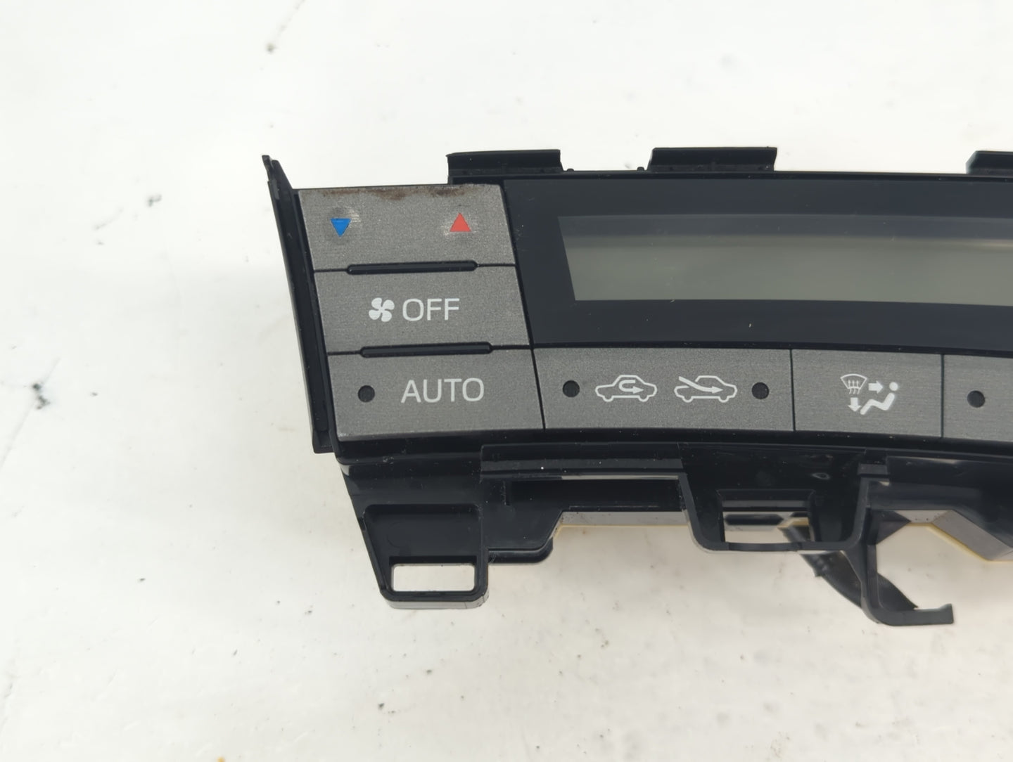 2012 Toyota Prius Climate Control Module Temperature AC/Heater Replacement P/N:75D726 Fits OEM Used Auto Parts - Oemusedauto
