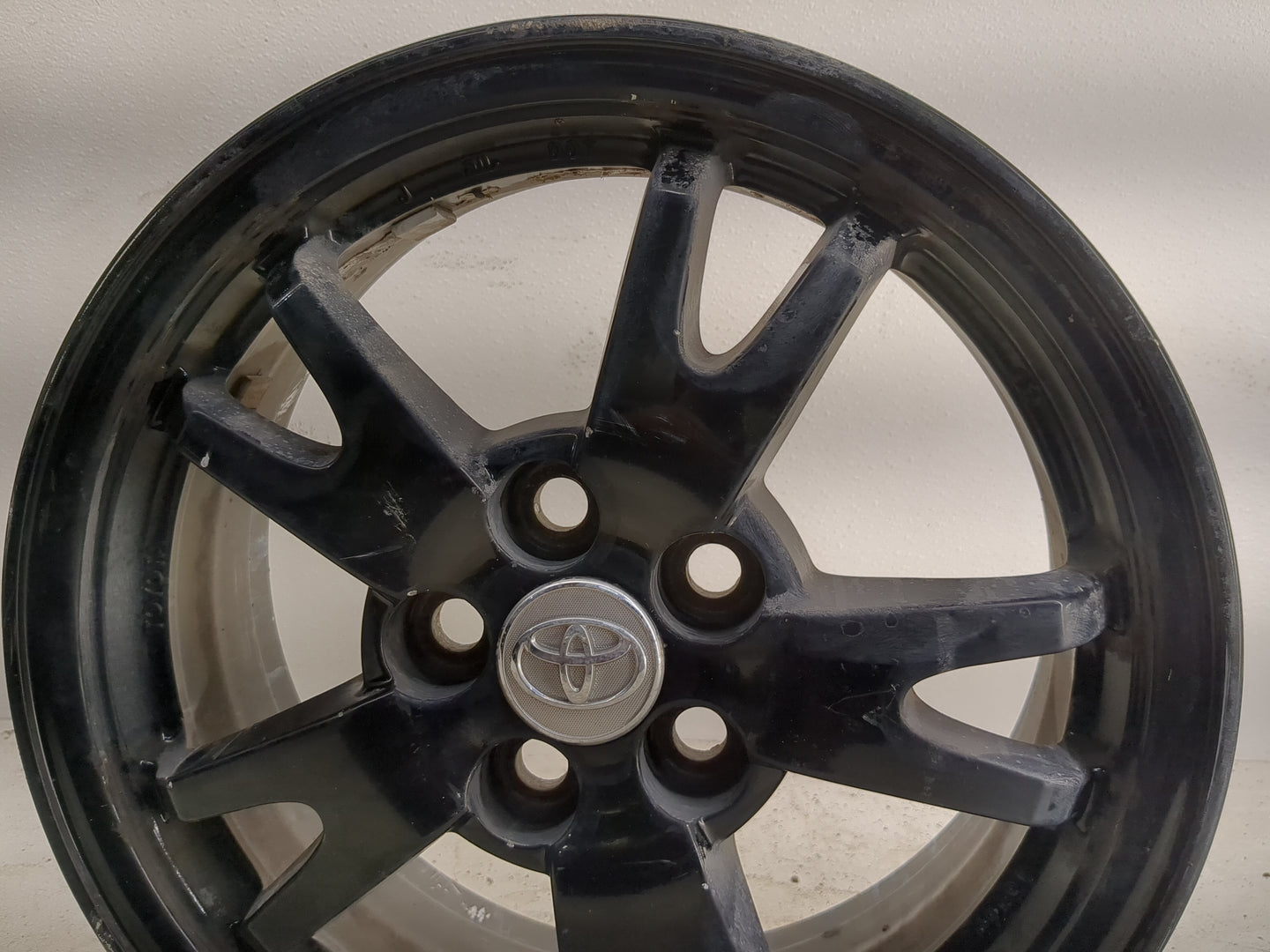 2010-2015 Toyota Prius Oem Wheel Rim - Oemusedautoparts1.com