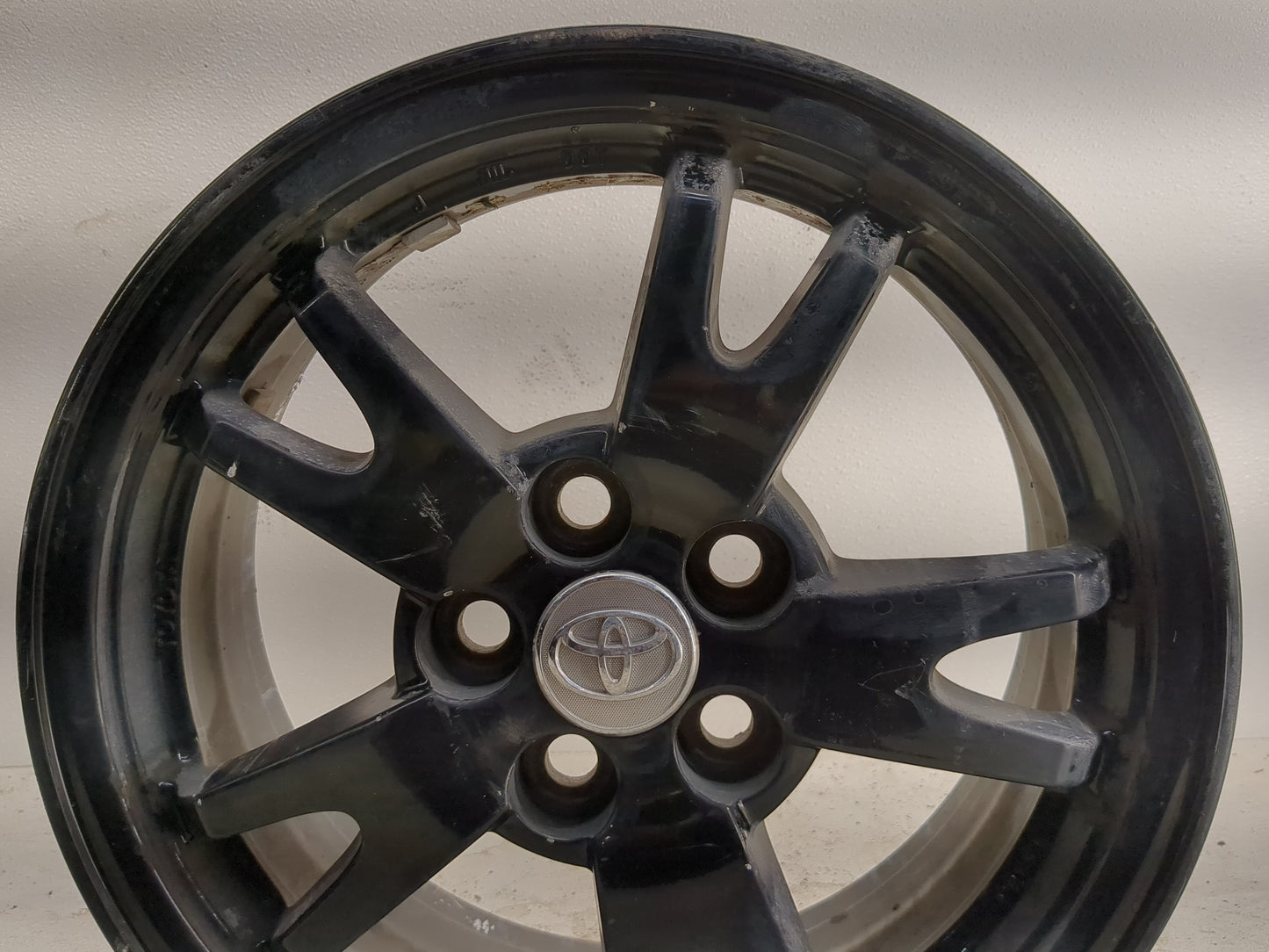 2010-2015 Toyota Prius Oem Wheel Rim - Oemusedautoparts1.com