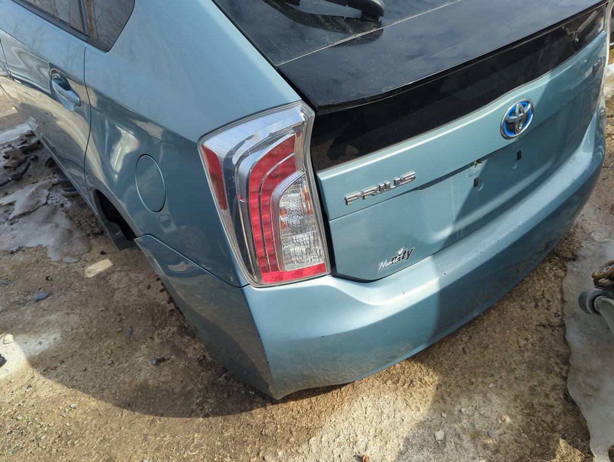 2010-2015 Toyota Prius Rear Bumper Assembly Oem - Oemusedautoparts1.com