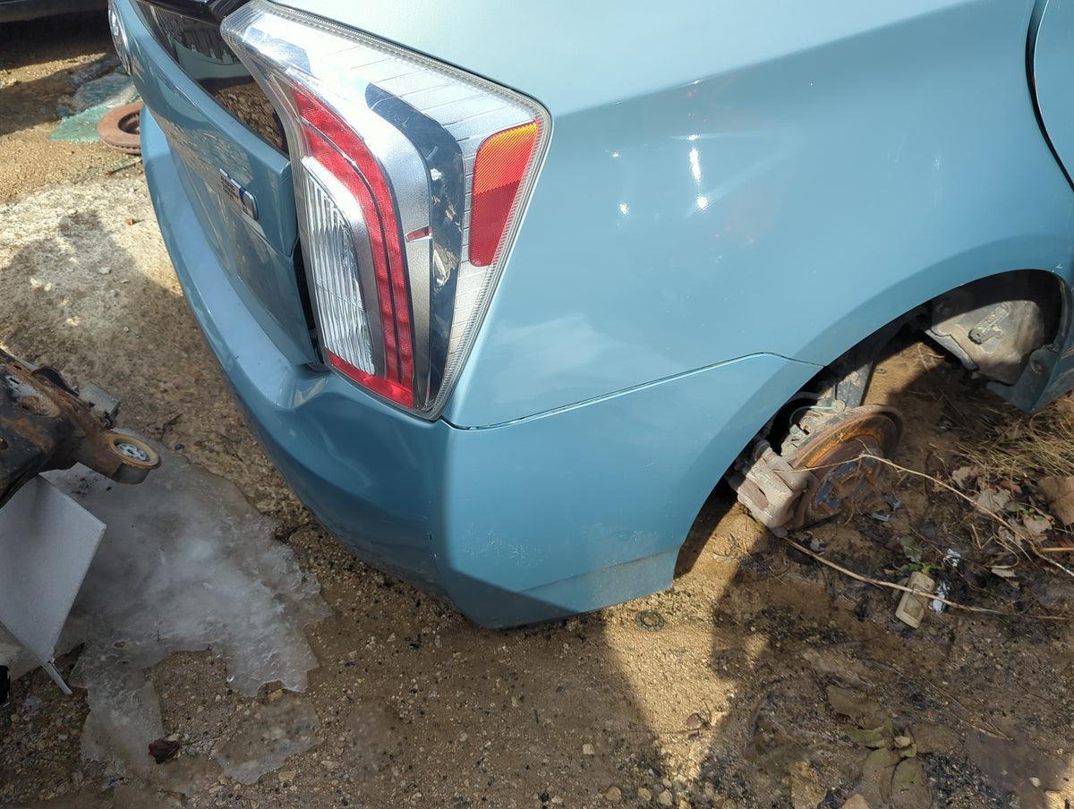 2010-2015 Toyota Prius Rear Bumper Assembly Oem - Oemusedautoparts1.com