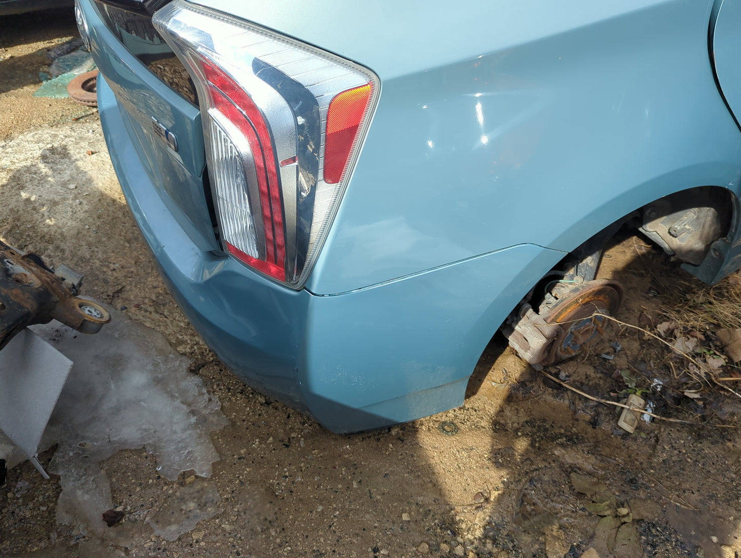 2010-2015 Toyota Prius Rear Bumper Assembly Oem - Oemusedautoparts1.com