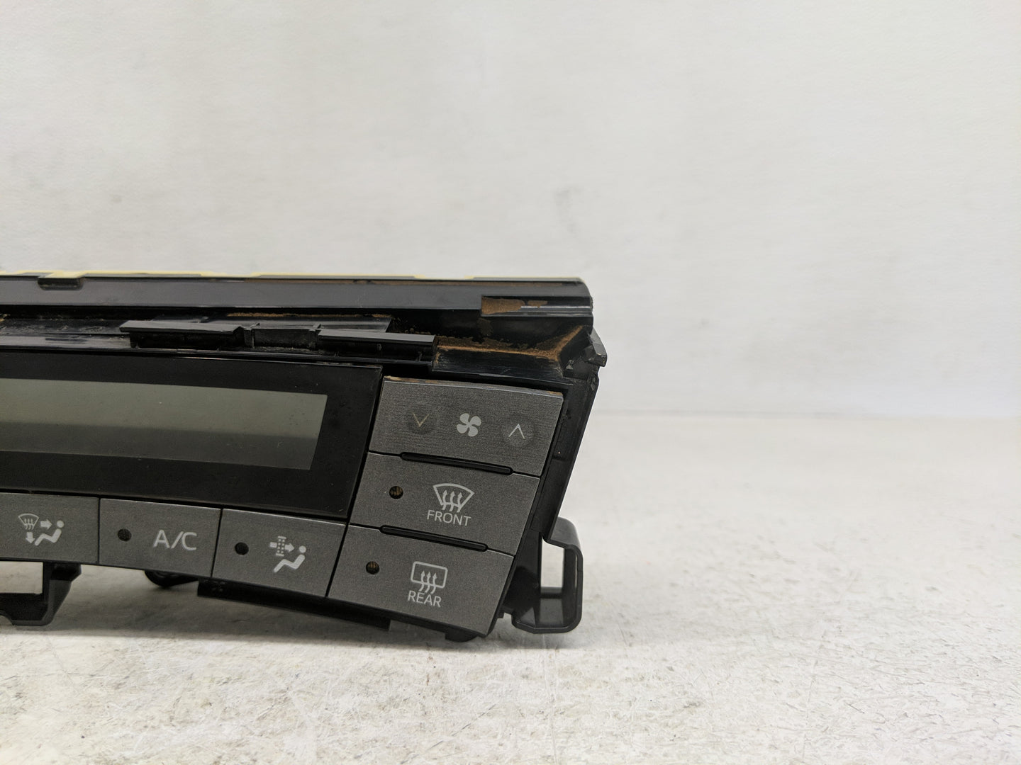 2012 Toyota Prius Climate Control Module Temperature AC/Heater Replacement P/N:55900-47071 Fits OEM Used Auto Parts - Oemuse