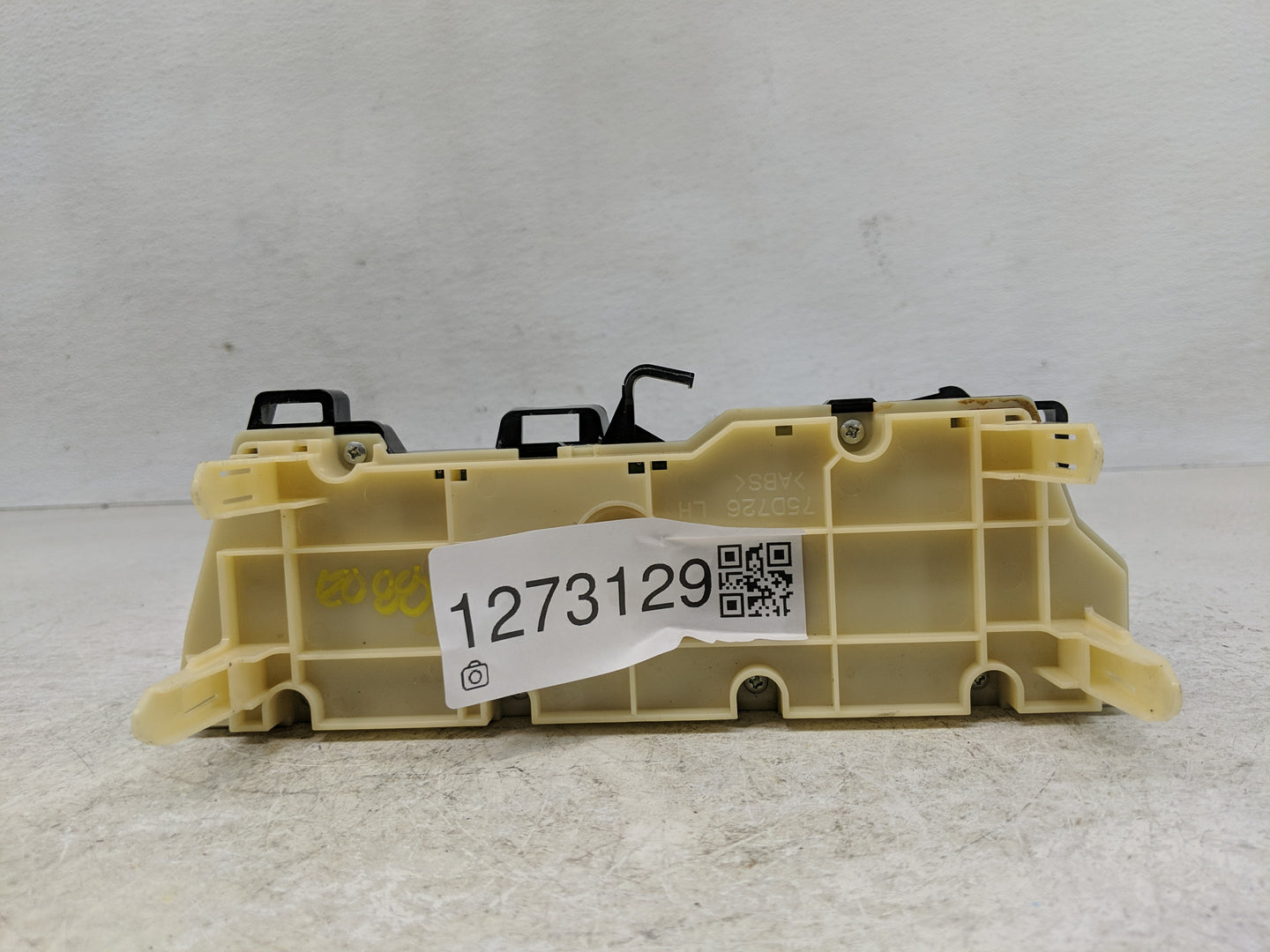 2012 Toyota Prius Climate Control Module Temperature AC/Heater Replacement P/N:55900-47071 Fits OEM Used Auto Parts - Oemuse