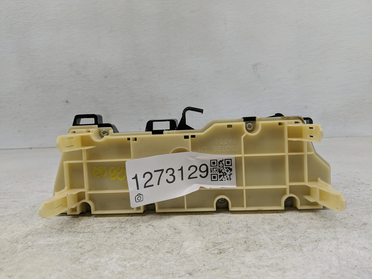 2012 Toyota Prius Climate Control Module Temperature AC/Heater Replacement P/N:55900-47071 Fits OEM Used Auto Parts - Oemuse