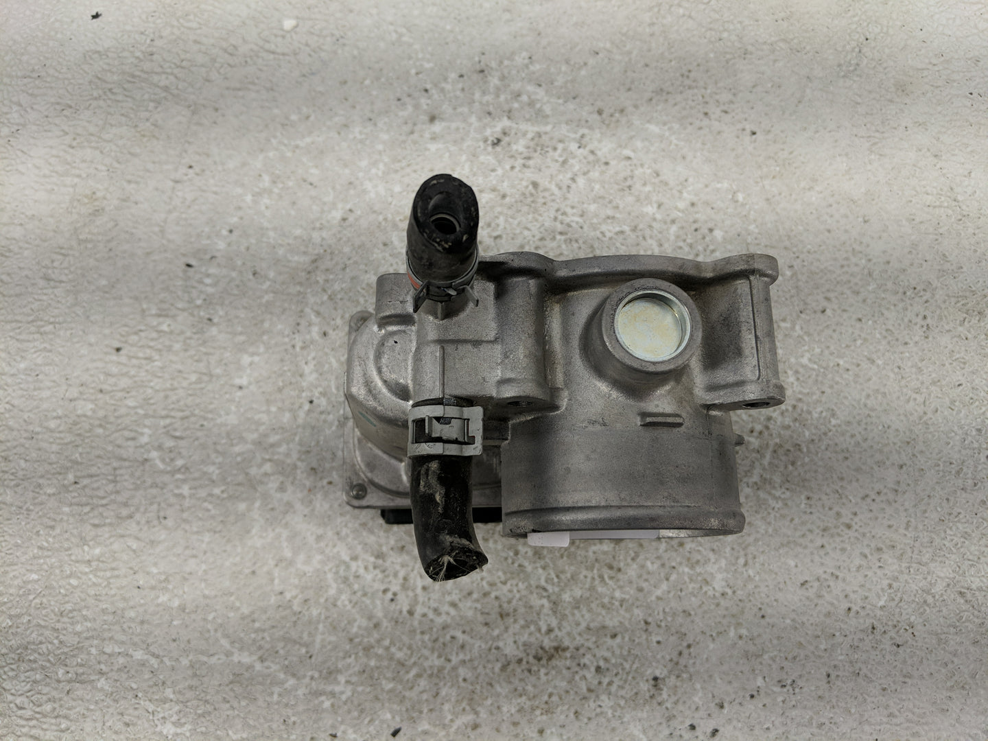 2010-2022 Toyota Prius Throttle Body P/N:22030-37060 Fits Fits 2010 2011 2012 2013 2014 2015 2016 2017 2018 2019 2020 2021 2